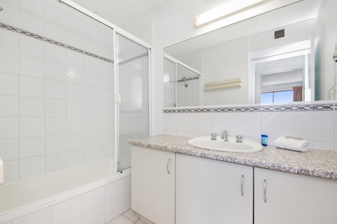 Alexandria Apartments - Melbourne Tourism 14
