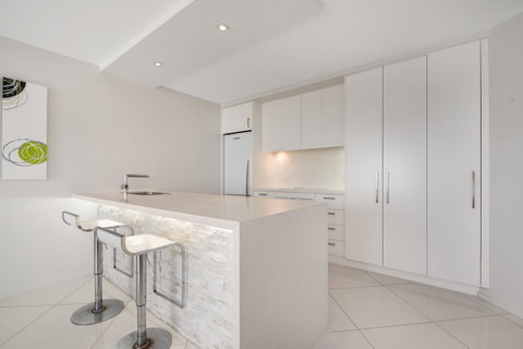 Alexandria Apartments - Melbourne Tourism 1