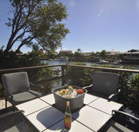 Bribie Island Canal Holiday Destination - Melbourne Tourism