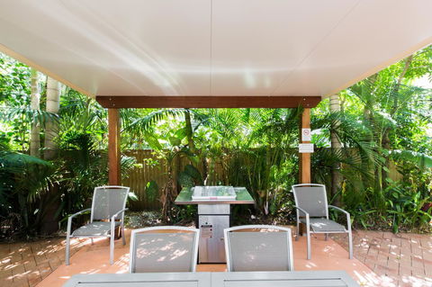 Bermuda Villas - Melbourne Tourism 11