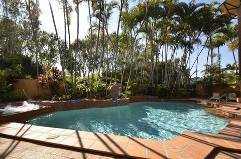 Bermuda Villas - Melbourne Tourism 12