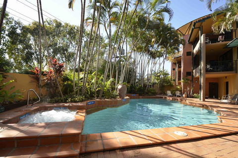 Bermuda Villas - Melbourne Tourism 0