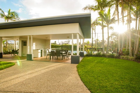 San Marino By The Sea Apartments - Melbourne Tourism 24