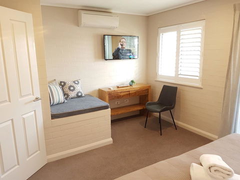 Noosa Village River Resort - Melbourne Tourism 12