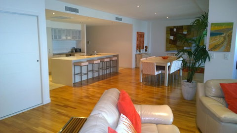 Coral Cove Apartments - Melbourne Tourism 29
