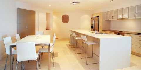 Coral Cove Apartments - Melbourne Tourism 24