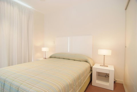 Coral Cove Apartments - Melbourne Tourism 18