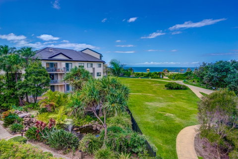 Currumbin Sands On The Beach - Melbourne Tourism 0
