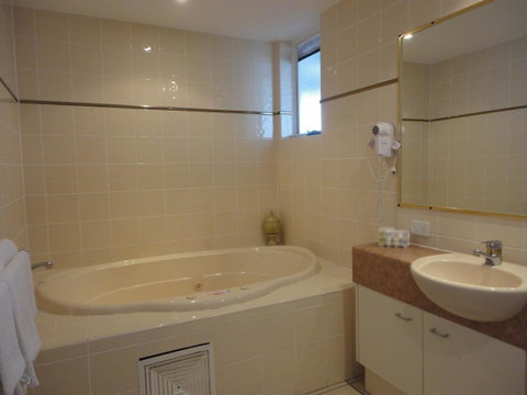 Aquarius Resort - Melbourne Tourism 25