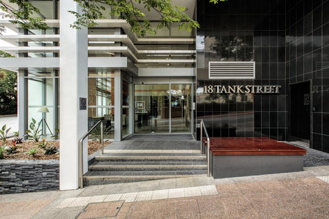 Evolution Apartments - Melbourne Tourism 2