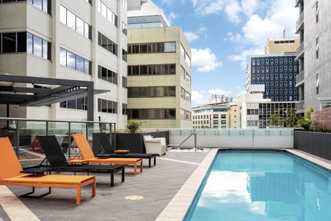 Evolution Apartments - Melbourne Tourism 12