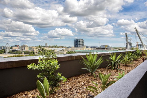 Evolution Apartments - Melbourne Tourism 8