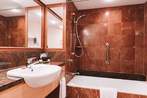 Pullman Cairns International - Melbourne Tourism 17