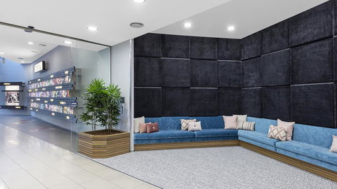 Oaks Brisbane Festival Suites - Melbourne Tourism 6