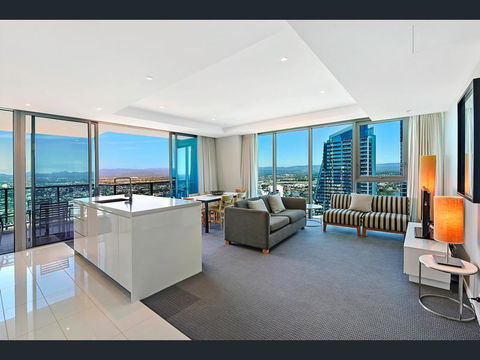 H Star Residences-- Paradise Stayz - Melbourne Tourism 2