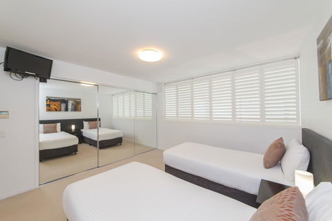 Echelon Apartments Yeppoon - Melbourne Tourism 13