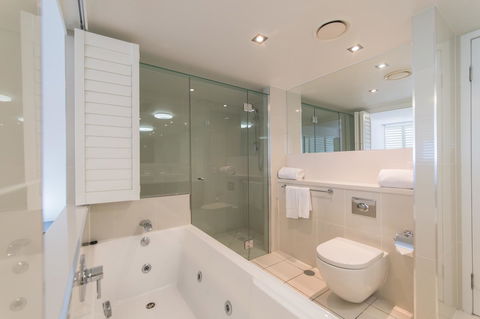 Echelon Apartments Yeppoon - Melbourne Tourism 11