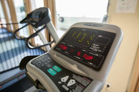 Chateau Beachside Resort - Melbourne Tourism 10