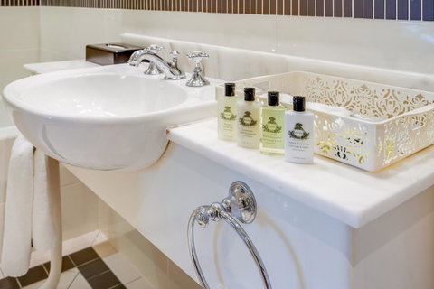 InterContinental Sanctuary Cove Resort, An IHG Hotel - Melbourne Tourism 18