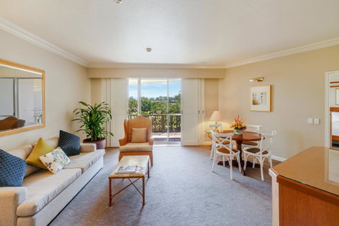InterContinental Sanctuary Cove Resort, An IHG Hotel - Melbourne Tourism 13
