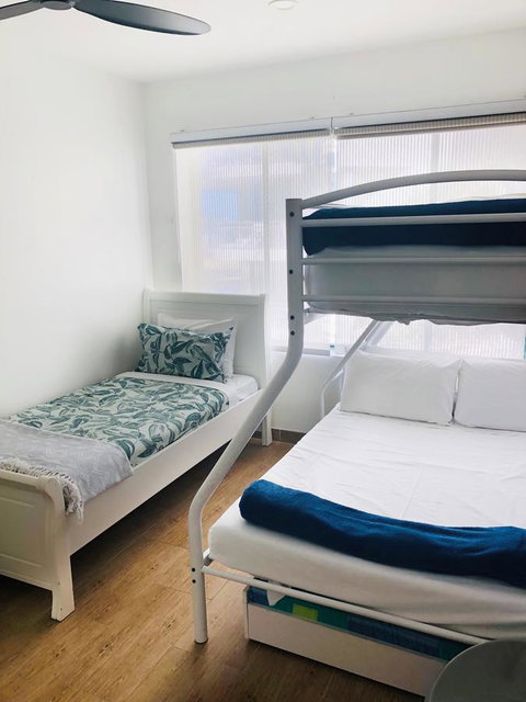 Bilinga Beach Motel - Melbourne Tourism 4