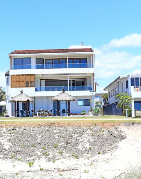 Bilinga Beach Motel - Melbourne Tourism 13