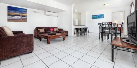 Bilinga Beach Motel - Melbourne Tourism 42
