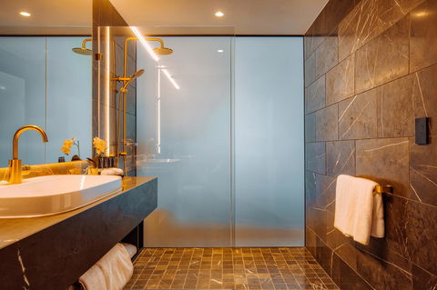 Eatons Hill Hotel - Melbourne Tourism 20