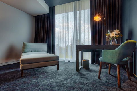 Eatons Hill Hotel - Melbourne Tourism 21