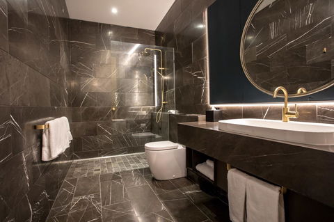 Eatons Hill Hotel - Melbourne Tourism 29