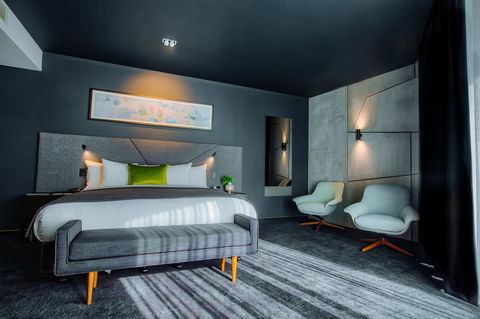 Eatons Hill Hotel - Melbourne Tourism 19