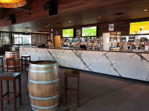 Eatons Hill Hotel - Melbourne Tourism 38