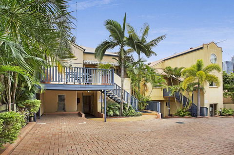 City Palms Brisbane - Melbourne Tourism 31