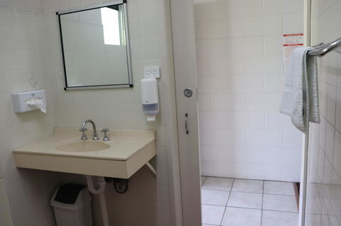 YAL Cairns - A Motel That Makes A Difference - Melbourne Tourism 20