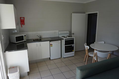 YAL Cairns - A Motel That Makes A Difference - Melbourne Tourism 26