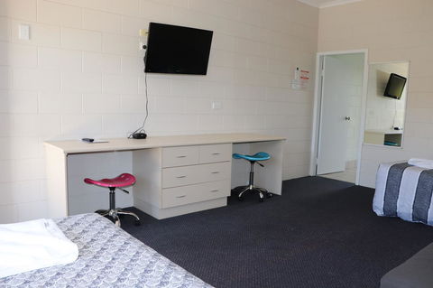 YAL Cairns - A Motel That Makes A Difference - Melbourne Tourism 21