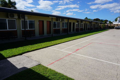 YAL Cairns - A Motel That Makes A Difference - Melbourne Tourism 41