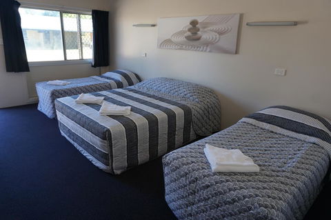 YAL Cairns - A Motel That Makes A Difference - Melbourne Tourism 1