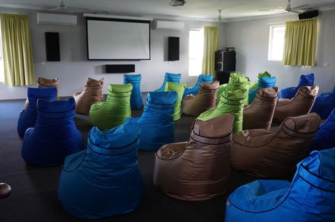 YAL Cairns - A Motel That Makes A Difference - Melbourne Tourism 4