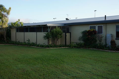 YAL Cairns - A Motel That Makes A Difference - Melbourne Tourism 44