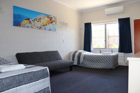 YAL Cairns - A Motel That Makes A Difference - Melbourne Tourism 13