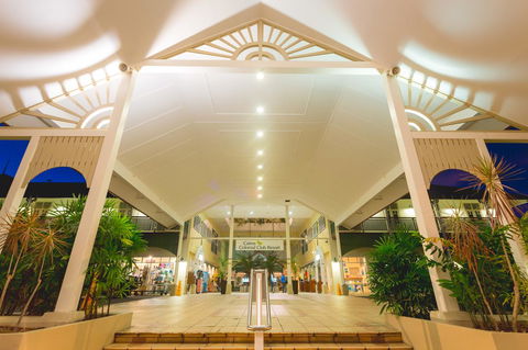 Cairns Colonial Club Resort - Melbourne Tourism 1