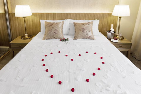 Hotel Diana - Melbourne Tourism 34