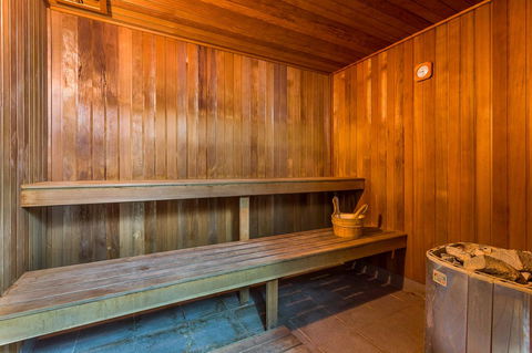 Oxygen Apartments - Melbourne Tourism 9