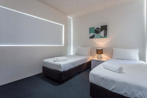 Oxygen Apartments - Melbourne Tourism 21