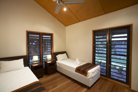 Pure Magnetic Villa 6 - Melbourne Tourism 13