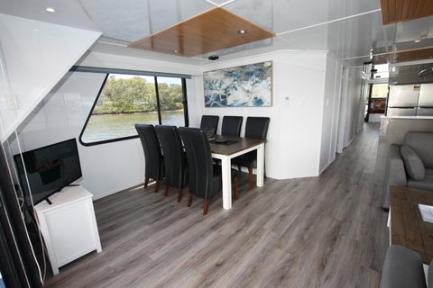 Coomera Houseboats - Melbourne Tourism 36