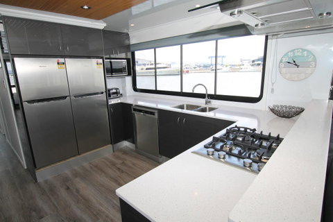 Coomera Houseboats - Melbourne Tourism 37