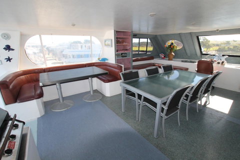 Coomera Houseboats - Melbourne Tourism 19