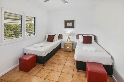 Rimini Holiday Apartments - Melbourne Tourism 1